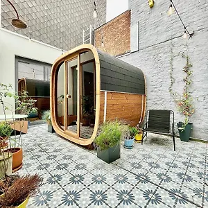 Graaf. Bed & Breakfast Gent